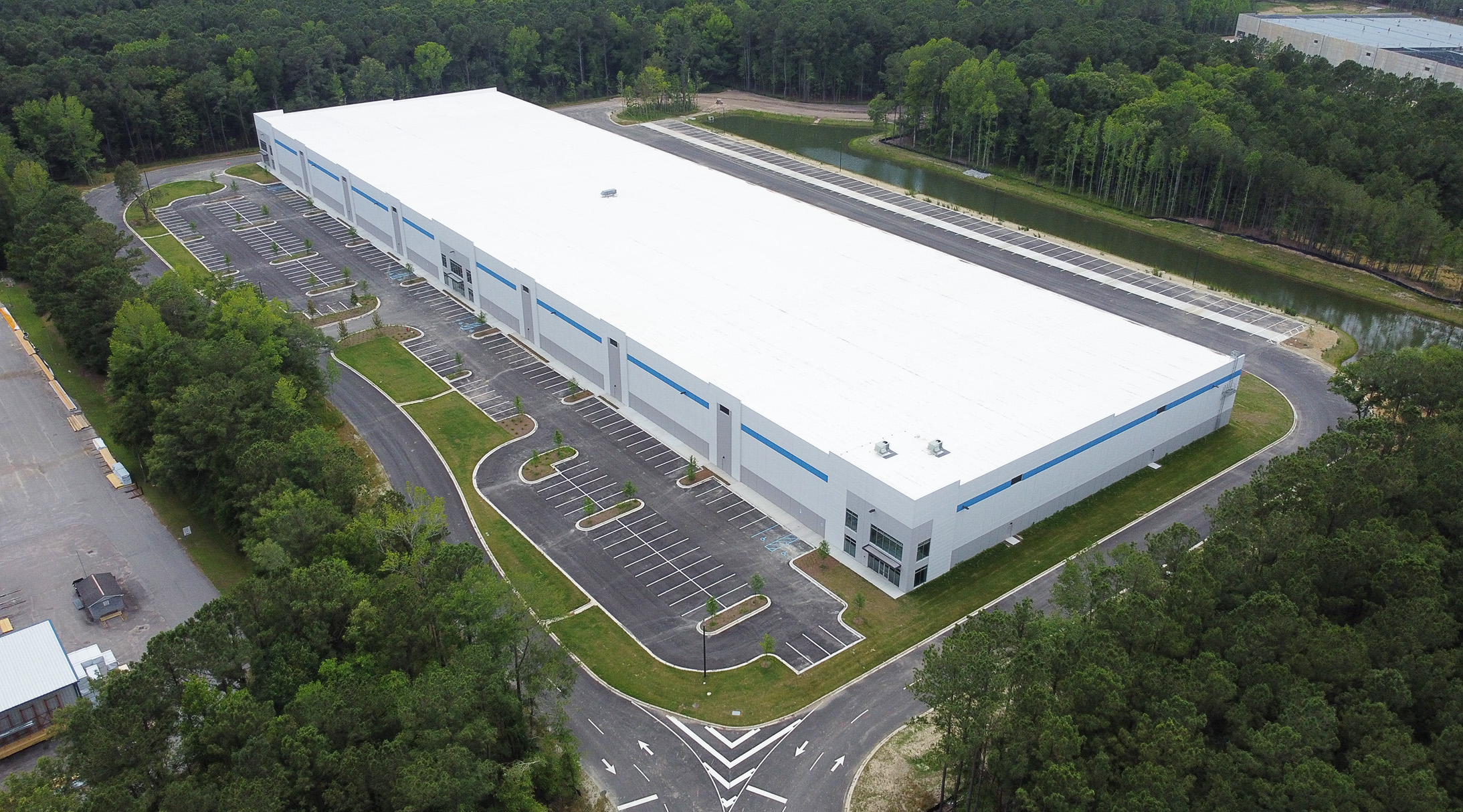 EASTPORT DISTRIBUTION CENTER (DEVELOPMENT)