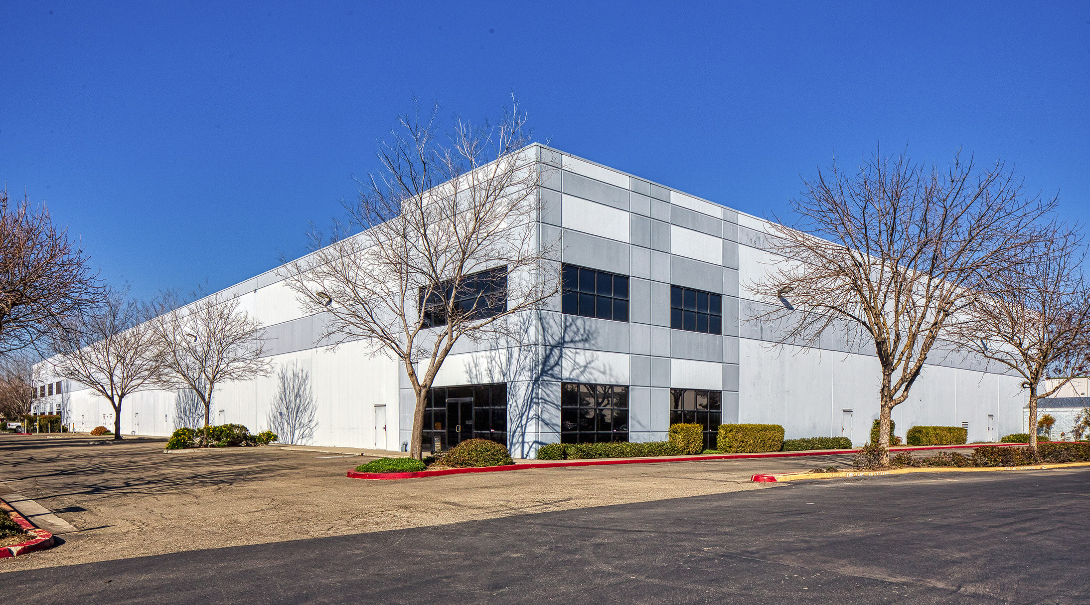 TRACY SUPPLY CHAIN CENTER